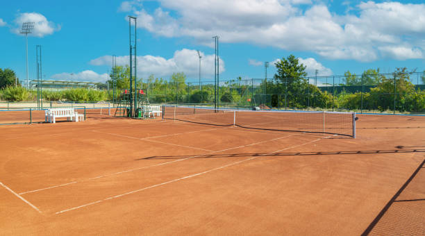 La qualification des constructeurs de courts de tennis à Nice est un facteur déterminant dans la sécurité des installations.